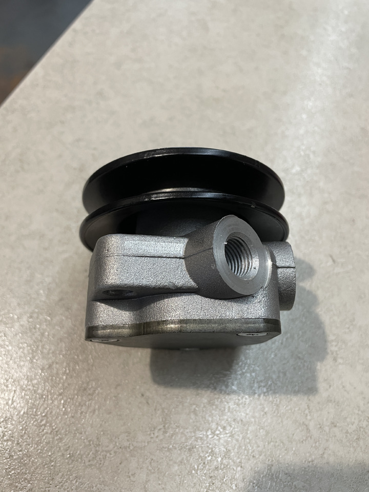 Deutz Agrotron - pompa paliwa zasilająca 02112672 - Bomba de combustivel de Trator: foto 2 Deutz Agrotron - pompa paliwa zasilająca 02112672 - Bomba de combustivel de Trator: foto 2