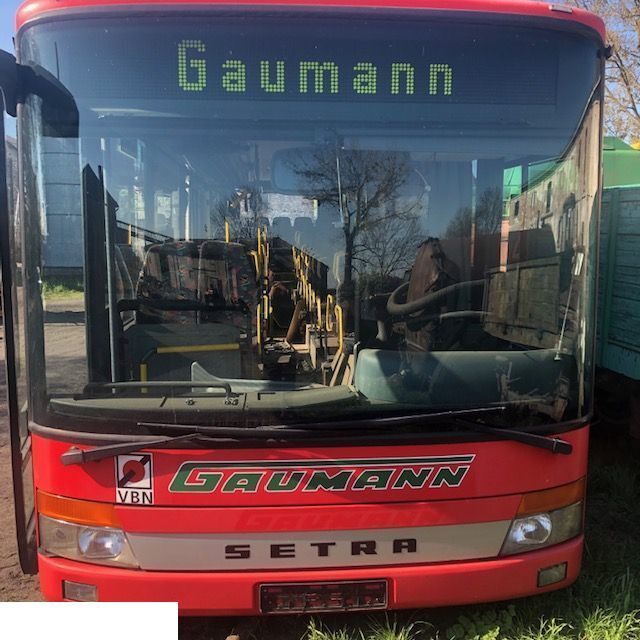 EVOBUS 315 NF Drzwi prawy tył Szyba czołowa Obrotomierz Most Nagrzewnica - Porta e peças de Ônibus: foto 1 EVOBUS 315 NF Drzwi prawy tył Szyba czołowa Obrotomierz Most Nagrzewnica - Porta e peças de Ônibus: foto 1