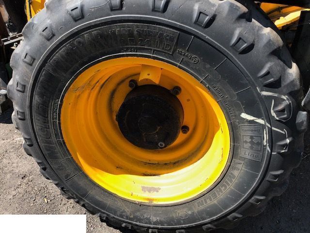 Felgi Jcb 16x24 - Jante de Equipamento de movimentação: foto 2 Felgi Jcb 16x24 - Jante de Equipamento de movimentação: foto 2