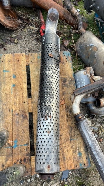 Fendt 927 930 936 Com3 tłumik komin wydech - Silenciador de Máquina agrícola: foto 2 Fendt 927 930 936 Com3 tłumik komin wydech - Silenciador de Máquina agrícola: foto 2