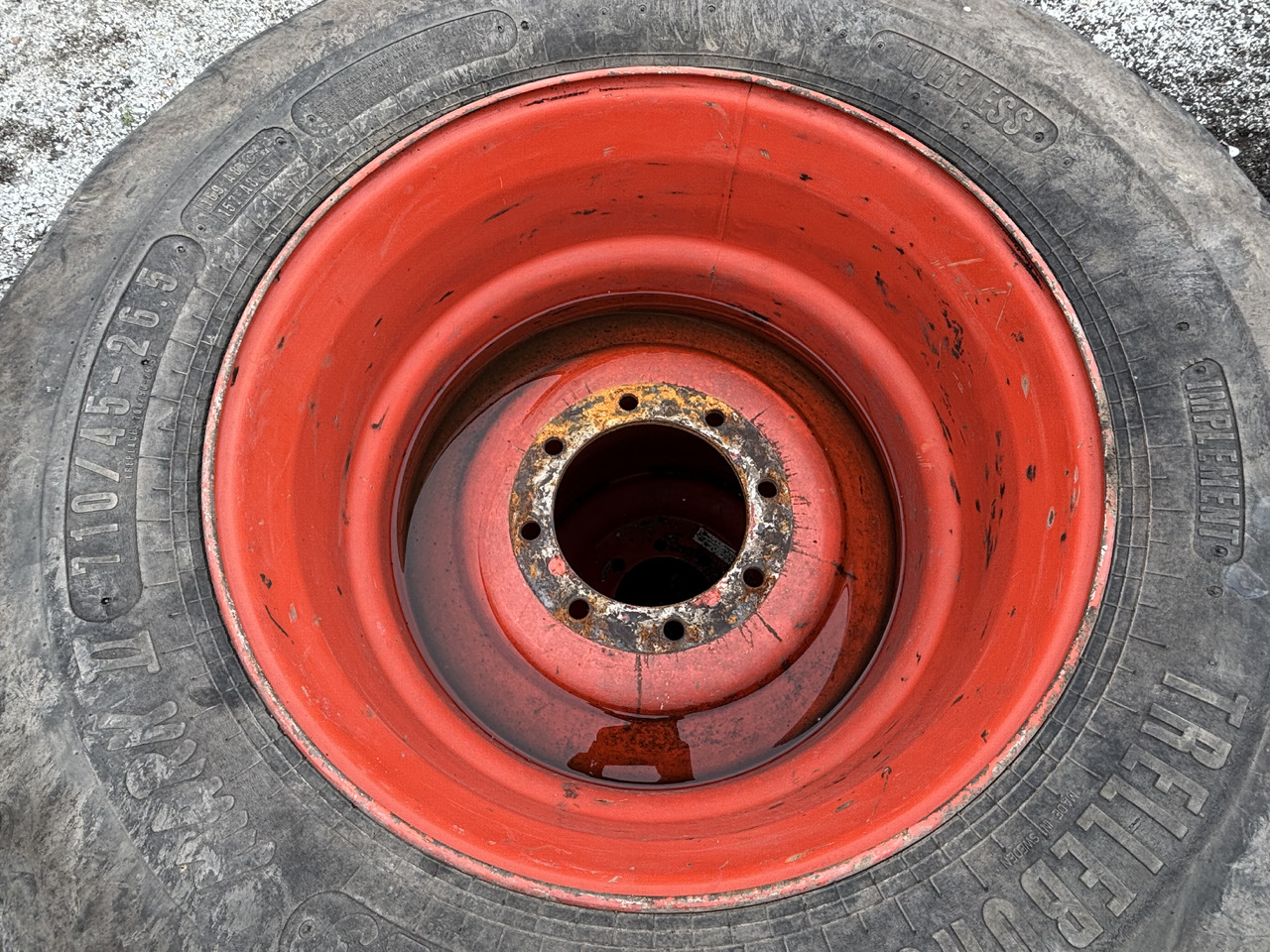 GKN WHEELS Felga z Oponą KOMPLET 20.00×26.5 8 szpilek Trelleborg 710/45-26.5 - Jante de Máquina agrícola: foto 1 GKN WHEELS Felga z Oponą KOMPLET 20.00×26.5 8 szpilek Trelleborg 710/45-26.5 - Jante de Máquina agrícola: foto 1