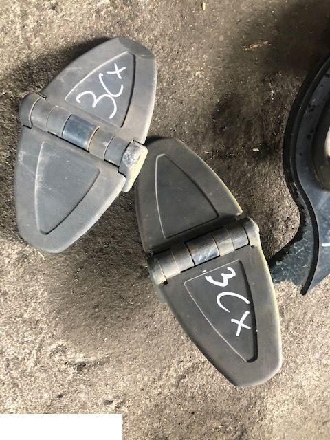 JCB 3cx 4cx - Zawiasy Drzwi - Porta e peças de Máquina de construção: foto 1 JCB 3cx 4cx - Zawiasy Drzwi - Porta e peças de Máquina de construção: foto 1