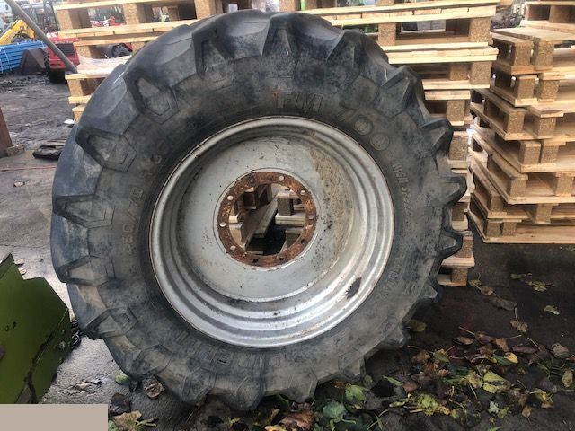 JCB Fastrack - Koła 480/70 R30 - Roda completa de Máquina agrícola: foto 4 JCB Fastrack - Koła 480/70 R30 - Roda completa de Máquina agrícola: foto 4