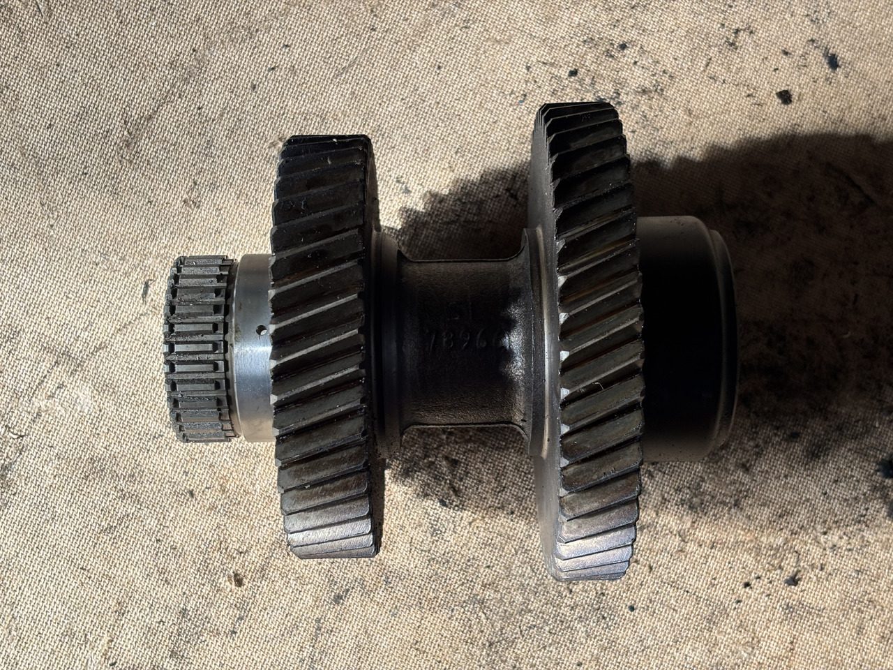 John Deere 6010 6110 6210 6300 6400 Wał Napędowy L78966 - Eixo cardan de Máquina agrícola: foto 1 John Deere 6010 6110 6210 6300 6400 Wał Napędowy L78966 - Eixo cardan de Máquina agrícola: foto 1