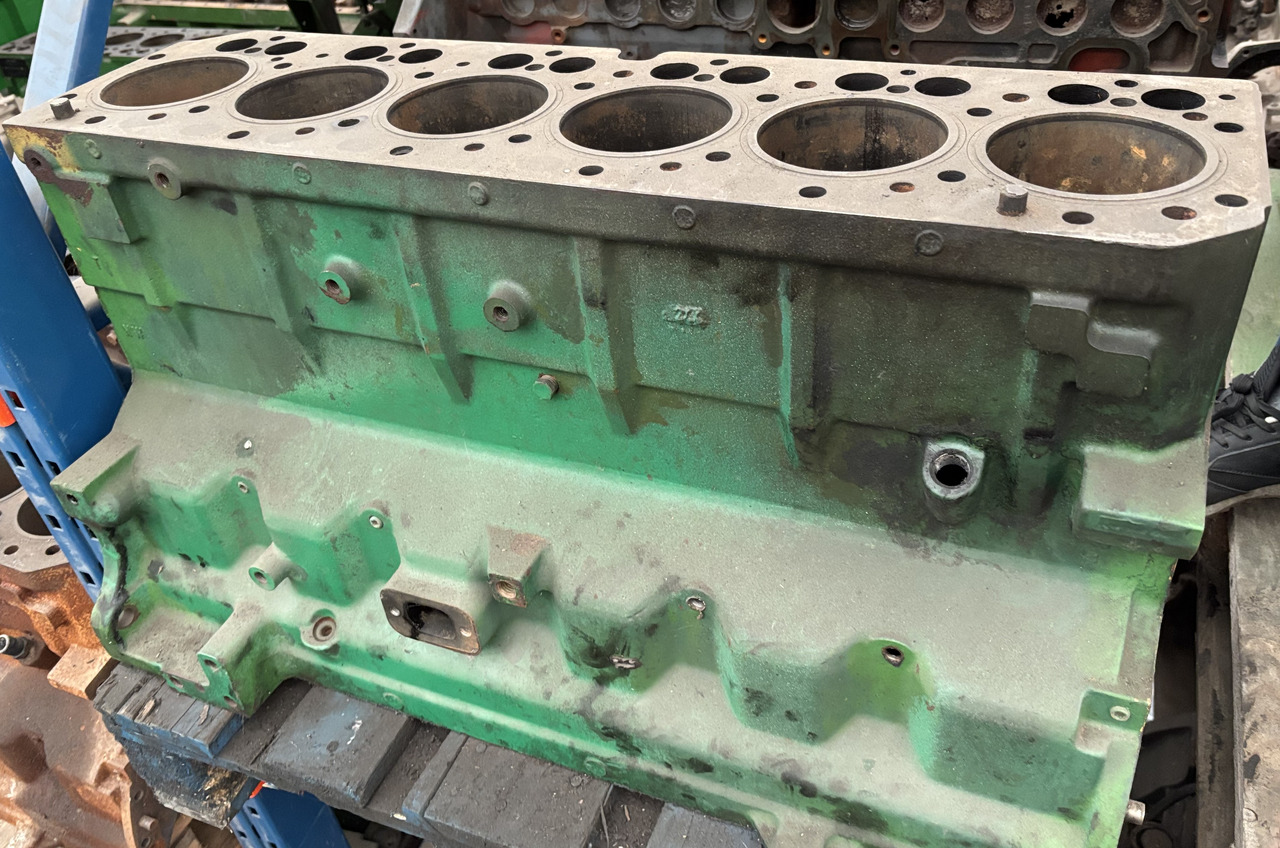 John Deere 6068 6068TF250 R119565 Blok Silnika - Bloco do motor de Máquina agrícola: foto 4 John Deere 6068 6068TF250 R119565 Blok Silnika - Bloco do motor de Máquina agrícola: foto 4