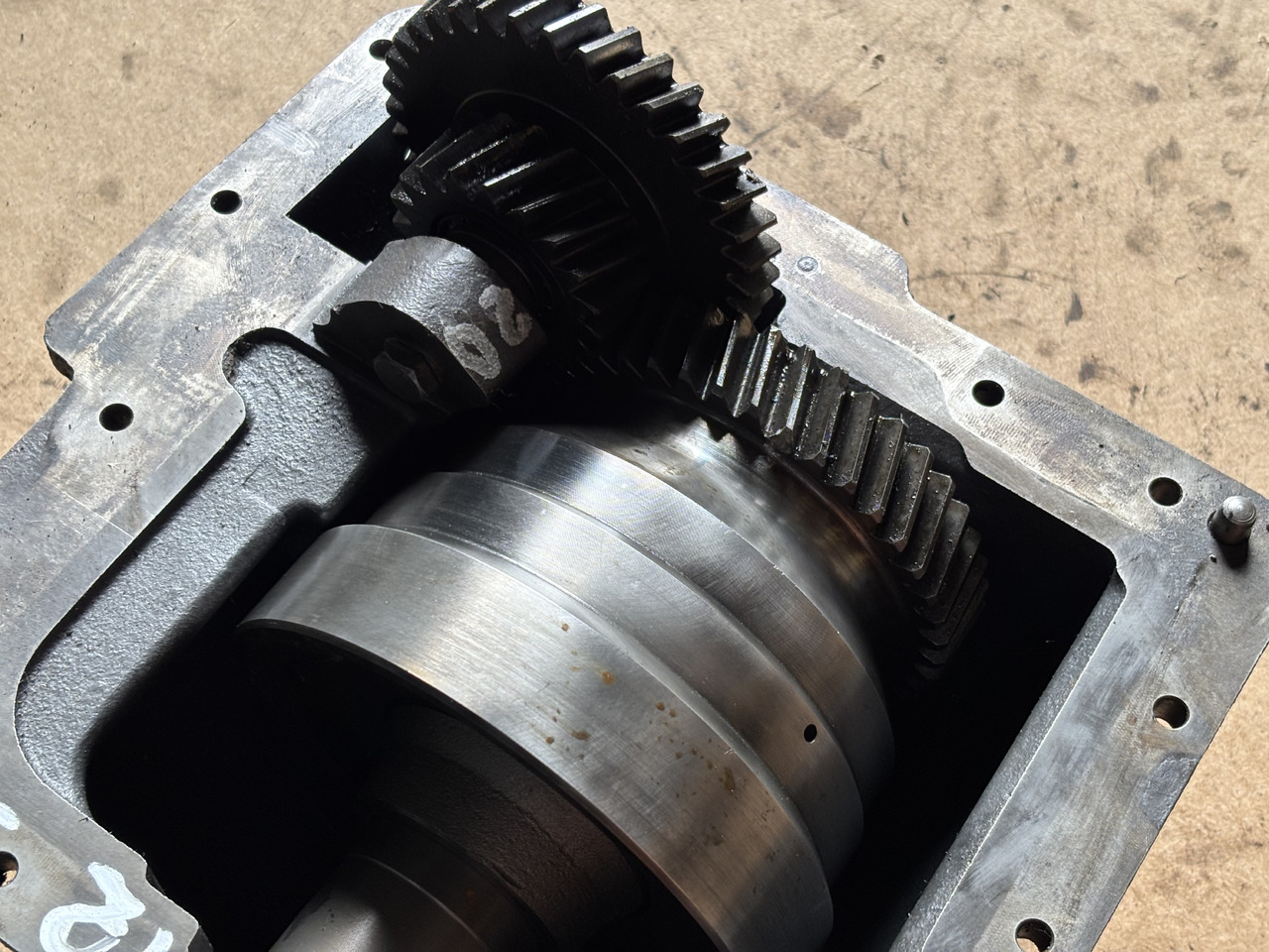 John Deere 6110, 6000, 6010 Przystawka Przedniego Napędu L76149 L101047 - Eixo cardan de Máquina agrícola: foto 2 John Deere 6110, 6000, 6010 Przystawka Przedniego Napędu L76149 L101047 - Eixo cardan de Máquina agrícola: foto 2