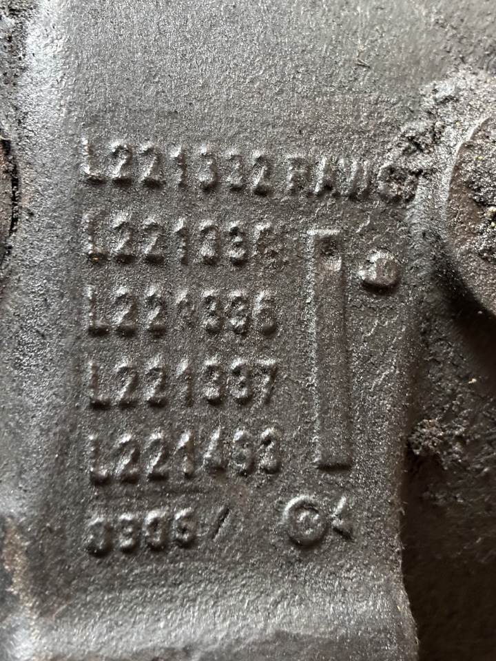 John Deere 6175M Przystawka Przedniego Napędu L221332 L221337 L221432 - Eixo cardan de Máquina agrícola: foto 2 John Deere 6175M Przystawka Przedniego Napędu L221332 L221337 L221432 - Eixo cardan de Máquina agrícola: foto 2