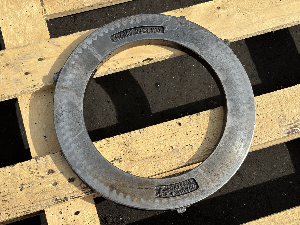 John Deere 6630 Tarcza Płytka Hamulcowa L114053 - Disco de freio de Máquina agrícola: foto 1 John Deere 6630 Tarcza Płytka Hamulcowa L114053 - Disco de freio de Máquina agrícola: foto 1