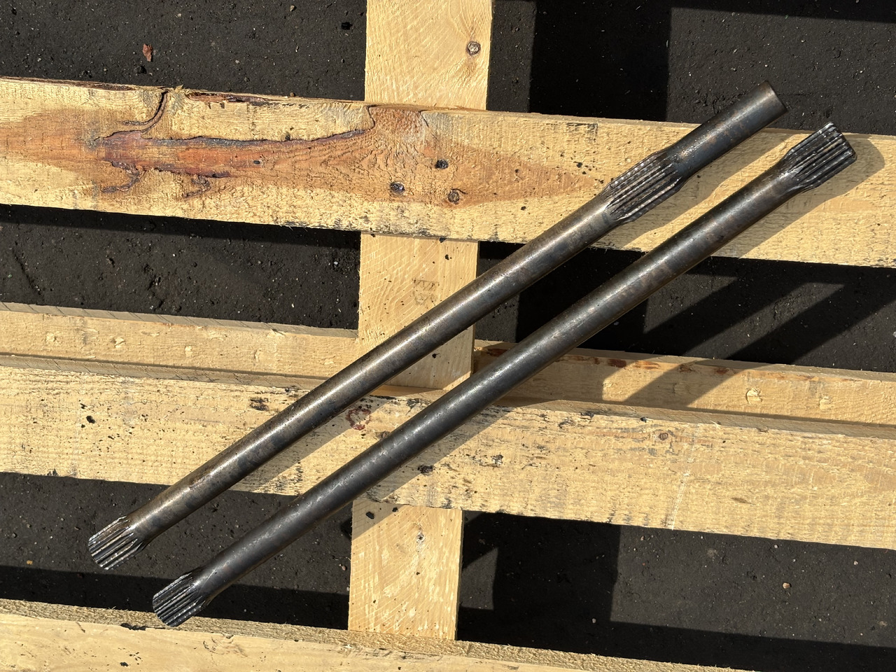 John Deere 6630 Wał Napędowy L76571 L76924 - Eixo cardan de Máquina agrícola: foto 1 John Deere 6630 Wał Napędowy L76571 L76924 - Eixo cardan de Máquina agrícola: foto 1