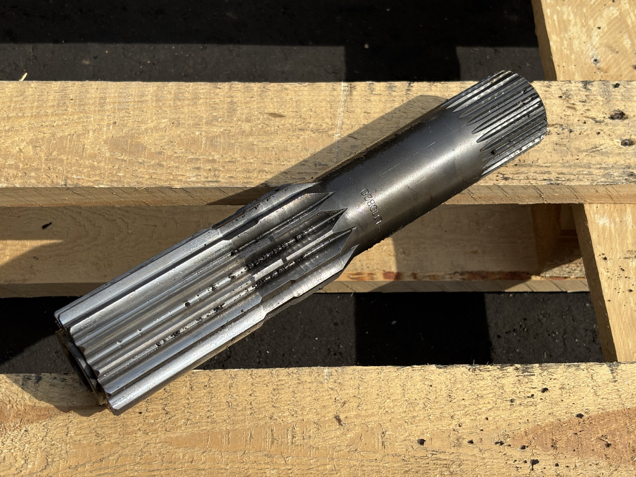 John Deere 6630 Wał Napędowy Lewa Strona L110820 - Eixo cardan de Máquina agrícola: foto 1 John Deere 6630 Wał Napędowy Lewa Strona L110820 - Eixo cardan de Máquina agrícola: foto 1