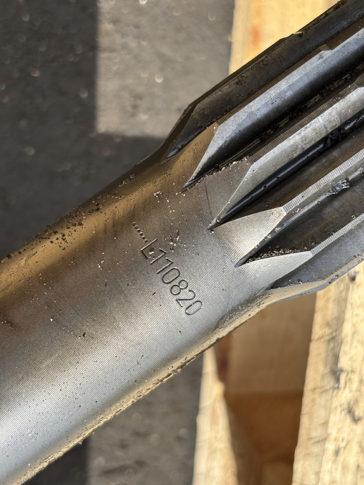 John Deere 6630 Wał Napędowy Lewa Strona L110820 - Eixo cardan de Máquina agrícola: foto 2 John Deere 6630 Wał Napędowy Lewa Strona L110820 - Eixo cardan de Máquina agrícola: foto 2