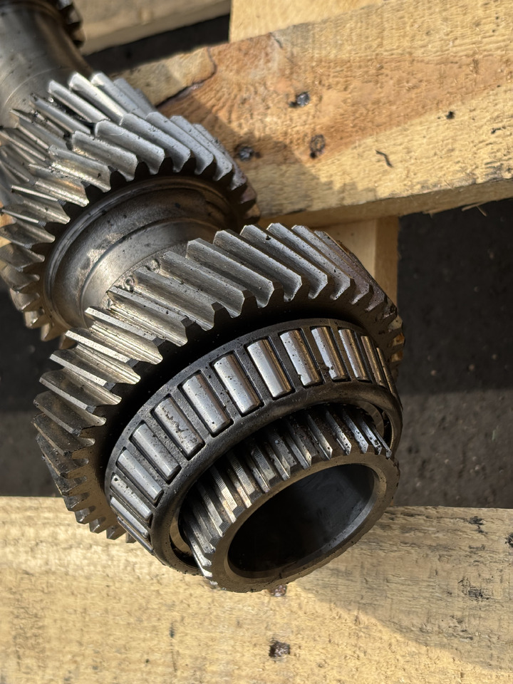 John Deere 6630 Wał napędowy Łożyska L213000 L168395 L168396 L168396 - Eixo cardan de Máquina agrícola: foto 2 John Deere 6630 Wał napędowy Łożyska L213000 L168395 L168396 L168396 - Eixo cardan de Máquina agrícola: foto 2