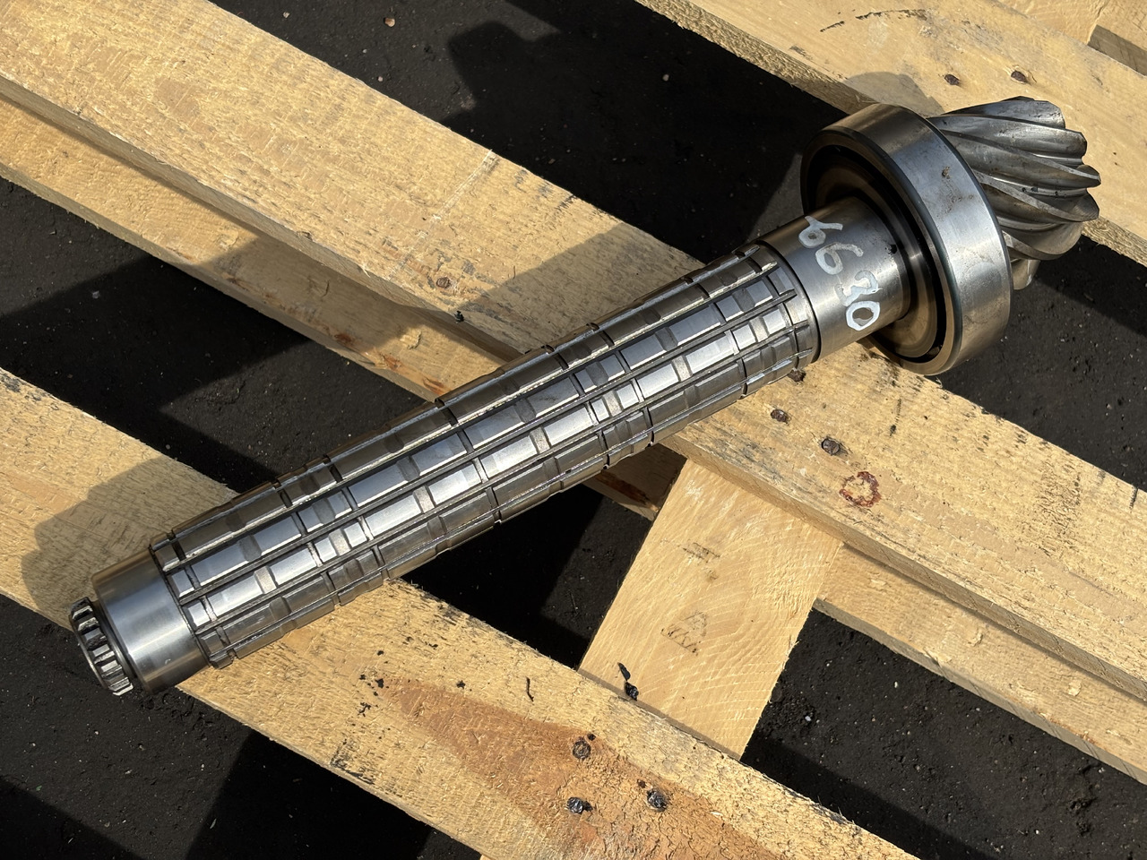 John Deere 6630 Wał napędowy skrzyni biegów L102628 - Eixo cardan de Máquina agrícola: foto 1 John Deere 6630 Wał napędowy skrzyni biegów L102628 - Eixo cardan de Máquina agrícola: foto 1