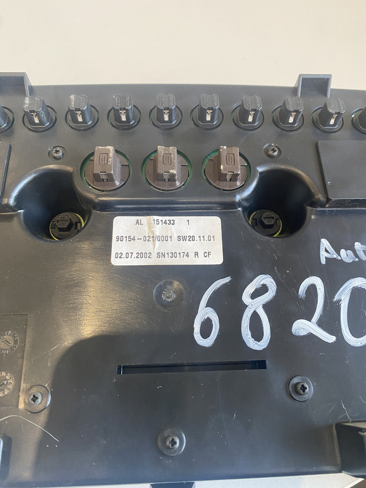 John Deere 6820S 6120 6220 6320 Autopower - zegary licznik deska - Painel de instrumentos de Máquina de construção: foto 4 John Deere 6820S 6120 6220 6320 Autopower - zegary licznik deska - Painel de instrumentos de Máquina de construção: foto 4