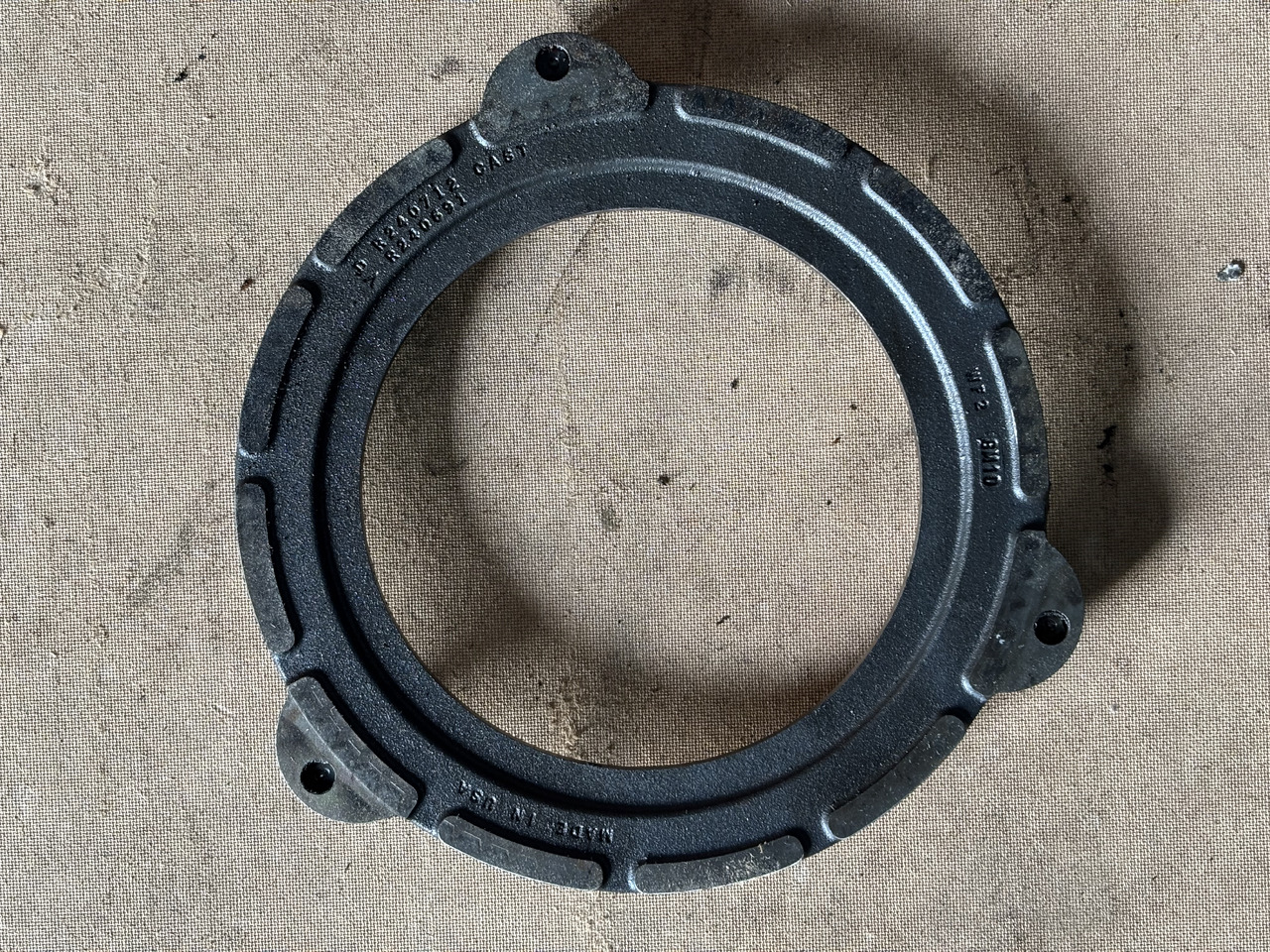 John Deere 6830 6930 7330 7425 Docisk Hamulca Płytka R240691 - Disco de freio de Máquina agrícola: foto 3 John Deere 6830 6930 7330 7425 Docisk Hamulca Płytka R240691 - Disco de freio de Máquina agrícola: foto 3