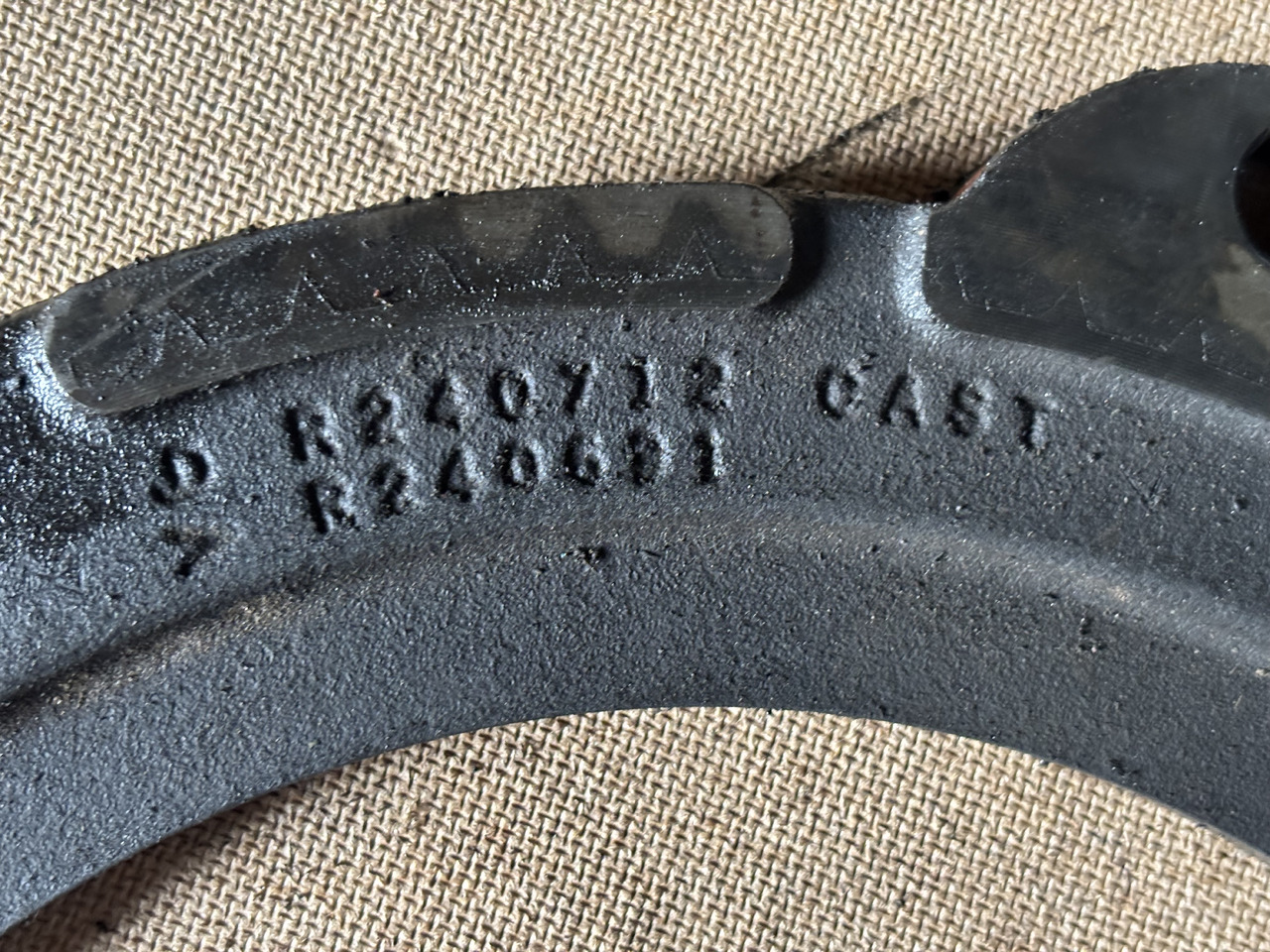 John Deere 6830 6930 7330 Docisk Hamulca Płytka R240691 R240712 - Disco de freio de Máquina agrícola: foto 2 John Deere 6830 6930 7330 Docisk Hamulca Płytka R240691 R240712 - Disco de freio de Máquina agrícola: foto 2