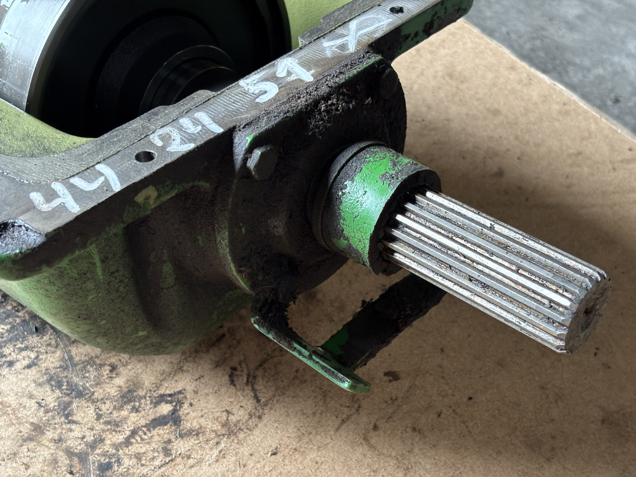 John Deere 6830 Przystawka Przedniego Napędu L170424 L170425 L171756 L170426 - Eixo cardan de Máquina agrícola: foto 2 John Deere 6830 Przystawka Przedniego Napędu L170424 L170425 L171756 L170426 - Eixo cardan de Máquina agrícola: foto 2