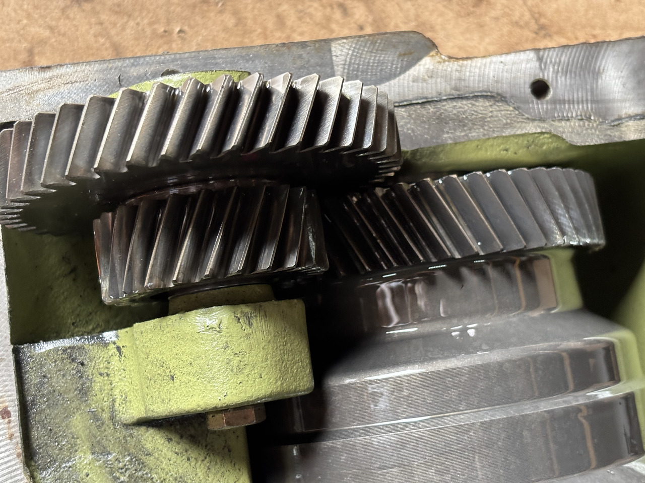 John Deere 6830 Przystawka Przedniego Napędu L170424 L170425 L171756 L170426 - Eixo cardan de Máquina agrícola: foto 4 John Deere 6830 Przystawka Przedniego Napędu L170424 L170425 L171756 L170426 - Eixo cardan de Máquina agrícola: foto 4