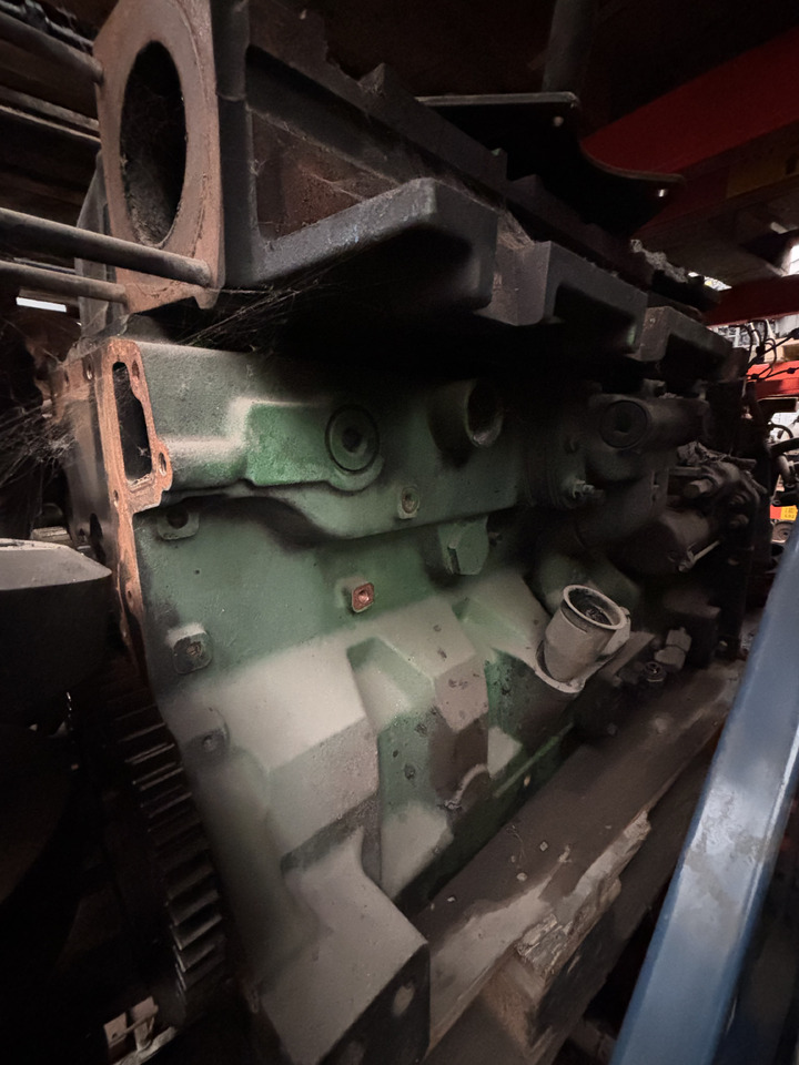 John Deere 7230 7280 8260 8310 9370 670 Silnik Blok Koło Zamachowe CZĘŚCI RE538143 R537181 - Volante do motor de Máquina agrícola: foto 2 John Deere 7230 7280 8260 8310 9370 670 Silnik Blok Koło Zamachowe CZĘŚCI RE538143 R537181 - Volante do motor de Máquina agrícola: foto 2