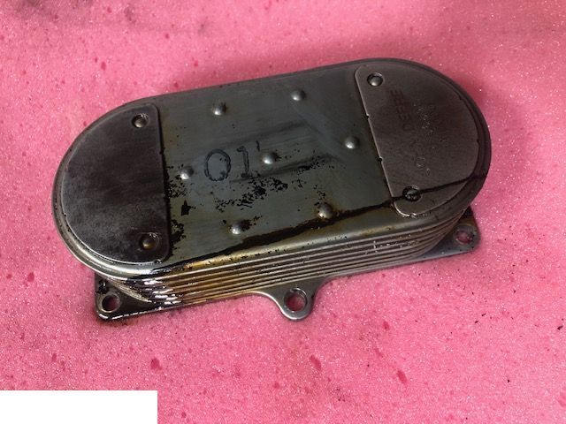 John Deere - Chłodnicza Oleju Silnika - Radiador de óleo de Máquina agrícola: foto 1 John Deere - Chłodnicza Oleju Silnika - Radiador de óleo de Máquina agrícola: foto 1