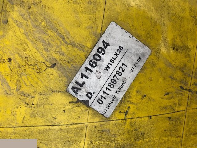 John Deere - Felga 15x28 - Jante de Máquina agrícola: foto 3 John Deere - Felga 15x28 - Jante de Máquina agrícola: foto 3