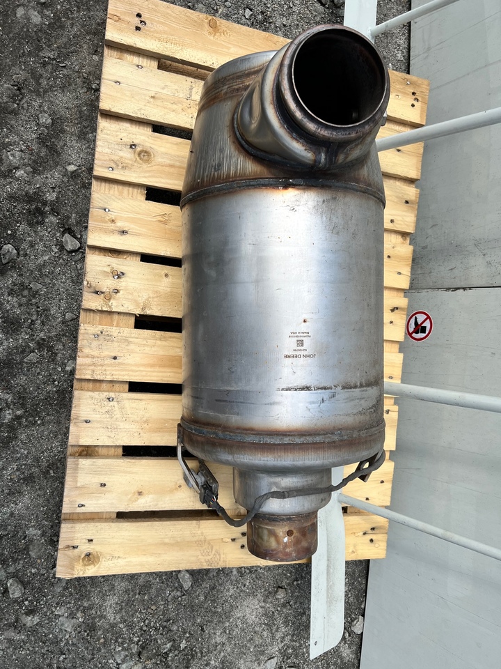 John Deere Katalizator DZ100798 - Conversor catalítico de Máquina agrícola: foto 1 John Deere Katalizator DZ100798 - Conversor catalítico de Máquina agrícola: foto 1