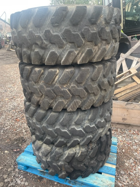 Koła opony firestone 405/70 r18 Cat 906 - Roda completa de Carregadeira de rodas: foto 1 Koła opony firestone 405/70 r18 Cat 906 - Roda completa de Carregadeira de rodas: foto 1
