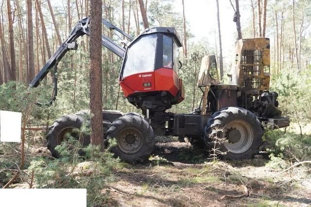 Komatsu Valmet - Półoś - Eixo cardan de Equipamento florestal: foto 1 Komatsu Valmet - Półoś - Eixo cardan de Equipamento florestal: foto 1