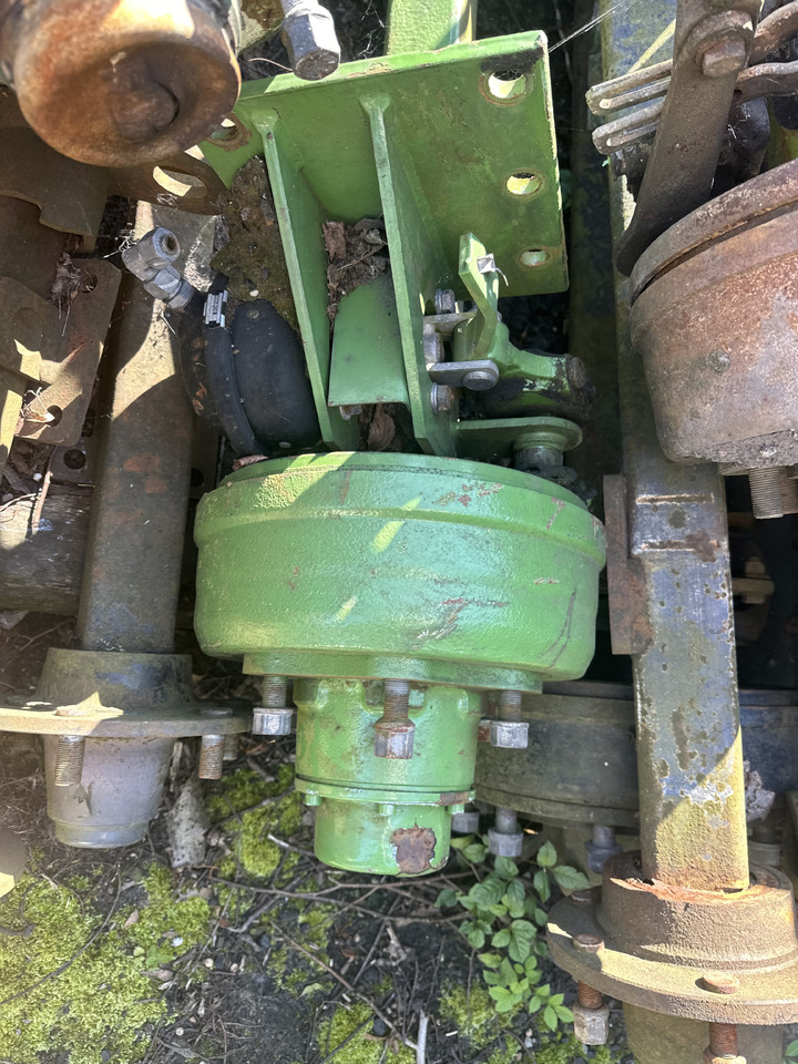 Krone Comprima - oś Piasta koła - Cubo de roda de Máquina agrícola: foto 1 Krone Comprima - oś Piasta koła - Cubo de roda de Máquina agrícola: foto 1