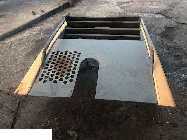 Liebherr 564 - Klapa Silnika - Capô de Carregadeira de rodas: foto 4 Liebherr 564 - Klapa Silnika - Capô de Carregadeira de rodas: foto 4