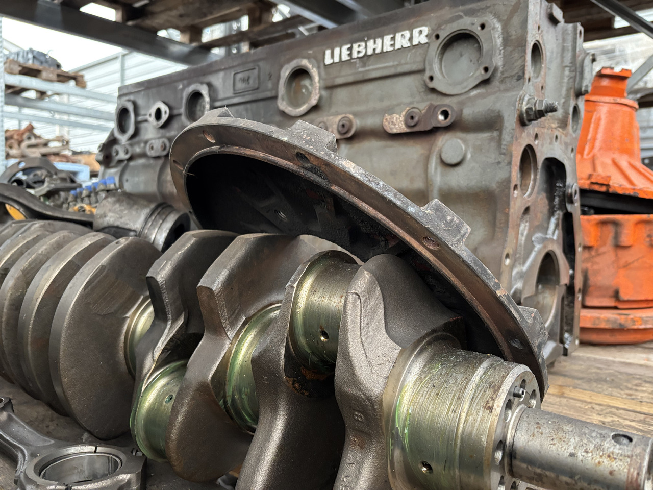 Liebherr D916 Blok Silnika 3201042 Wał Obudowa Tłoki CZĘŚCI - Bloco do motor de Máquina agrícola: foto 2 Liebherr D916 Blok Silnika 3201042 Wał Obudowa Tłoki CZĘŚCI - Bloco do motor de Máquina agrícola: foto 2