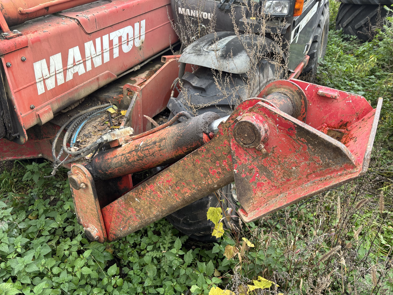 Manitou MT 1740 SLT - Ładowarka Teleskopowa - Stopa Wysięgnik Łapa Stabilizator Siłownik - Cilindro hidráulico de Empilhador telescópico: foto 1 Manitou MT 1740 SLT - Ładowarka Teleskopowa - Stopa Wysięgnik Łapa Stabilizator Siłownik - Cilindro hidráulico de Empilhador telescópico: foto 1