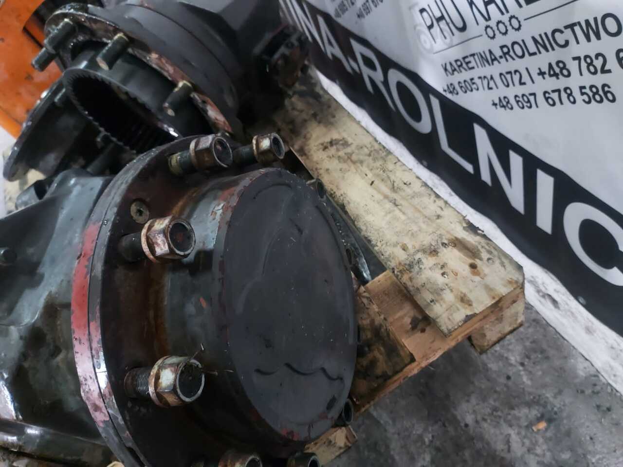 Massey Ferguson MF 8160 - Zwolnica | Zwrotnica | Wkład Mostu | Piasta | Półoś - Eixo cardan de Máquina agrícola: foto 2 Massey Ferguson MF 8160 - Zwolnica | Zwrotnica | Wkład Mostu | Piasta | Półoś - Eixo cardan de Máquina agrícola: foto 2