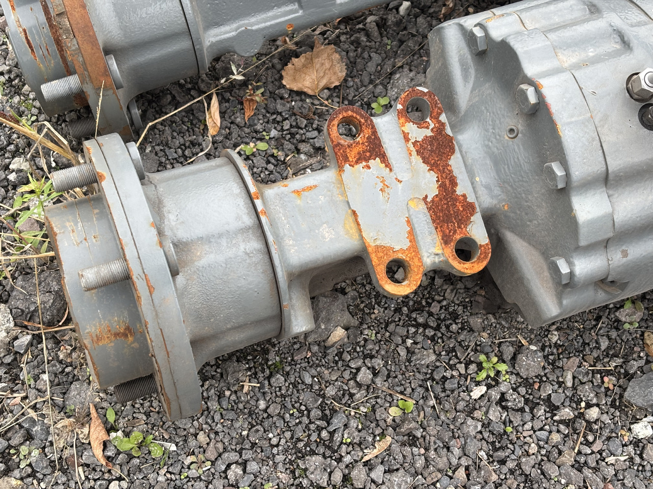 Most Tylni ZF 4472404122 4472404206 - Eixo traseiro de Caminhão: foto 2 Most Tylni ZF 4472404122 4472404206 - Eixo traseiro de Caminhão: foto 2