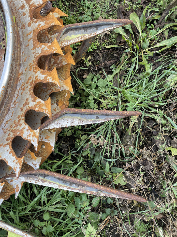 Claas RU 600 RU600 - dzioby czubki - Peça de reposição de Plataforma para colher milho: foto 1 Claas RU 600 RU600 - dzioby czubki - Peça de reposição de Plataforma para colher milho: foto 1