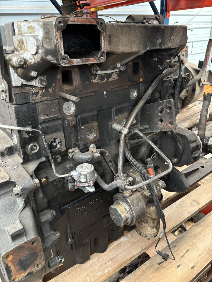 Perkins 1727/2200 Silnik Blok Pokrywa Koło Zamachowe Wał Miska CZĘŚCI - Volante do motor de Máquina agrícola: foto 2 Perkins 1727/2200 Silnik Blok Pokrywa Koło Zamachowe Wał Miska CZĘŚCI - Volante do motor de Máquina agrícola: foto 2