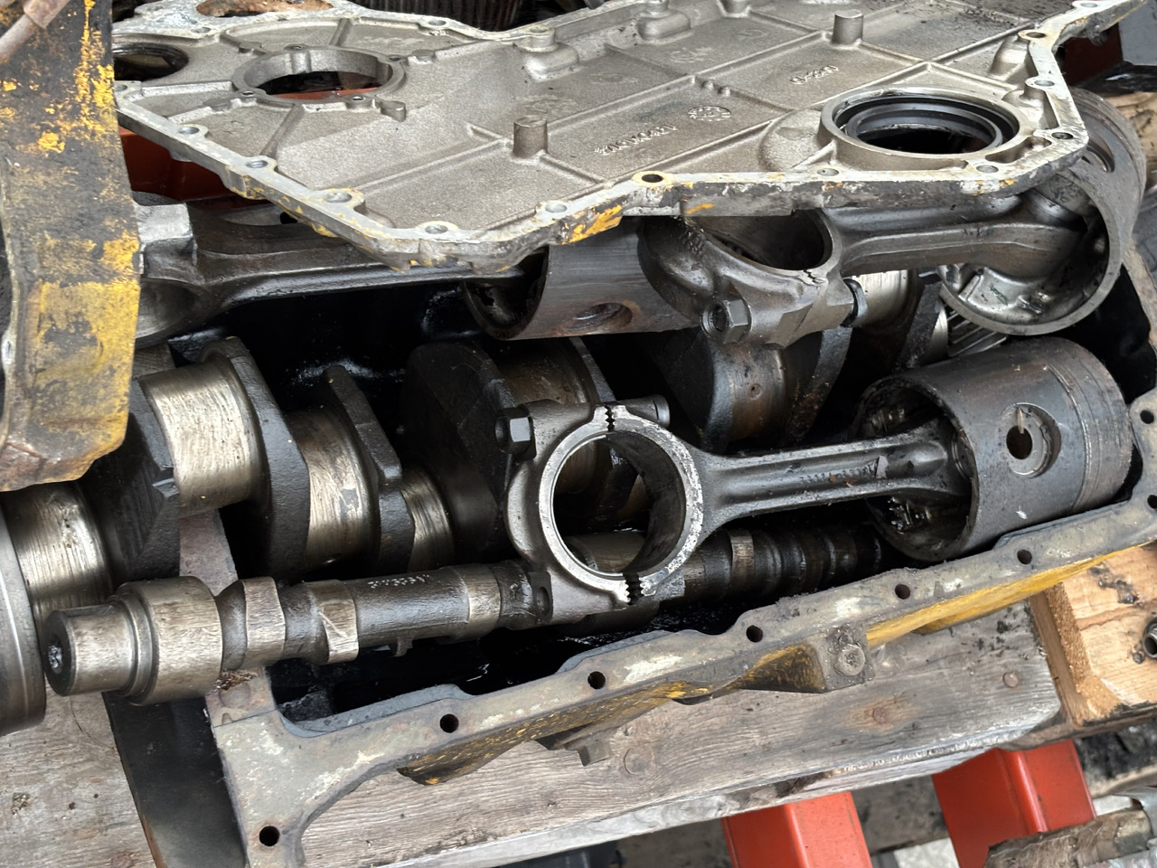 Perkins 4.236 4.248 Pokrywa Rozrządu Korbowód Tłok Miska Olejowa Tryb Koło Zamachowe CZĘŚCI - Volante do motor de Máquina agrícola: foto 2 Perkins 4.236 4.248 Pokrywa Rozrządu Korbowód Tłok Miska Olejowa Tryb Koło Zamachowe CZĘŚCI - Volante do motor de Máquina agrícola: foto 2