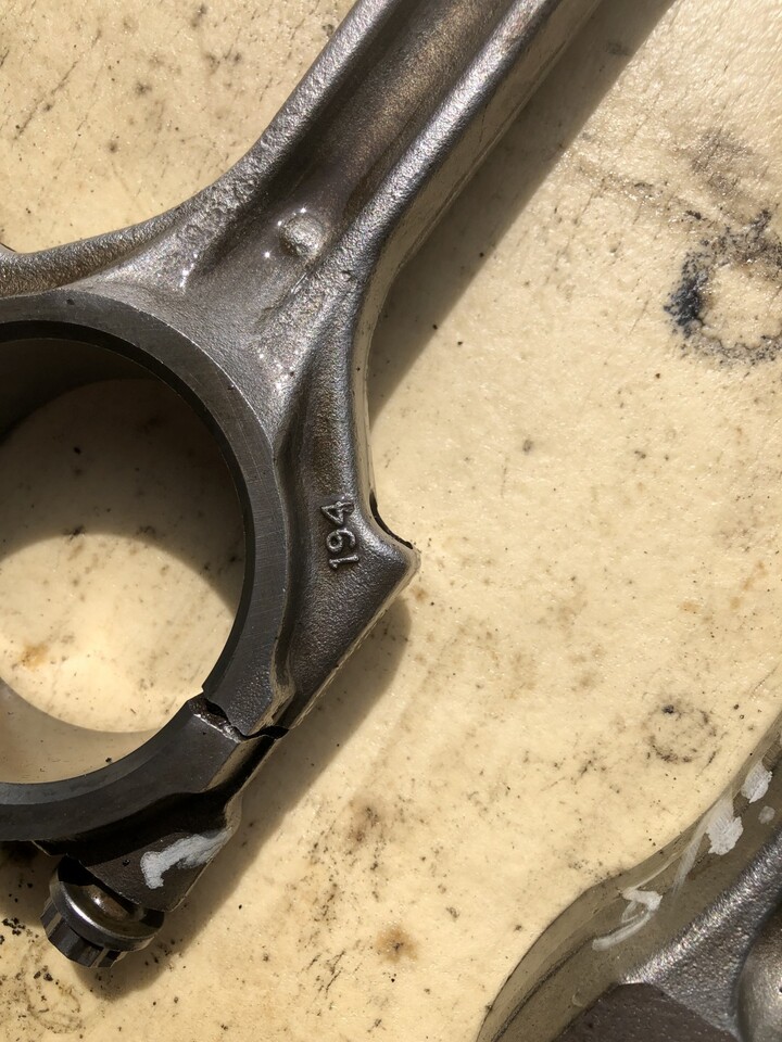 Perkins-korbowody - Biela de Máquina agrícola: foto 2 Perkins-korbowody - Biela de Máquina agrícola: foto 2