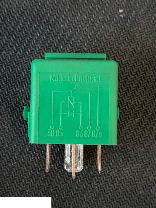 Przekażnik 30A 12V CLAAS 013041 oryginał - Relé de Máquina agrícola: foto 4 Przekażnik 30A 12V CLAAS 013041 oryginał - Relé de Máquina agrícola: foto 4