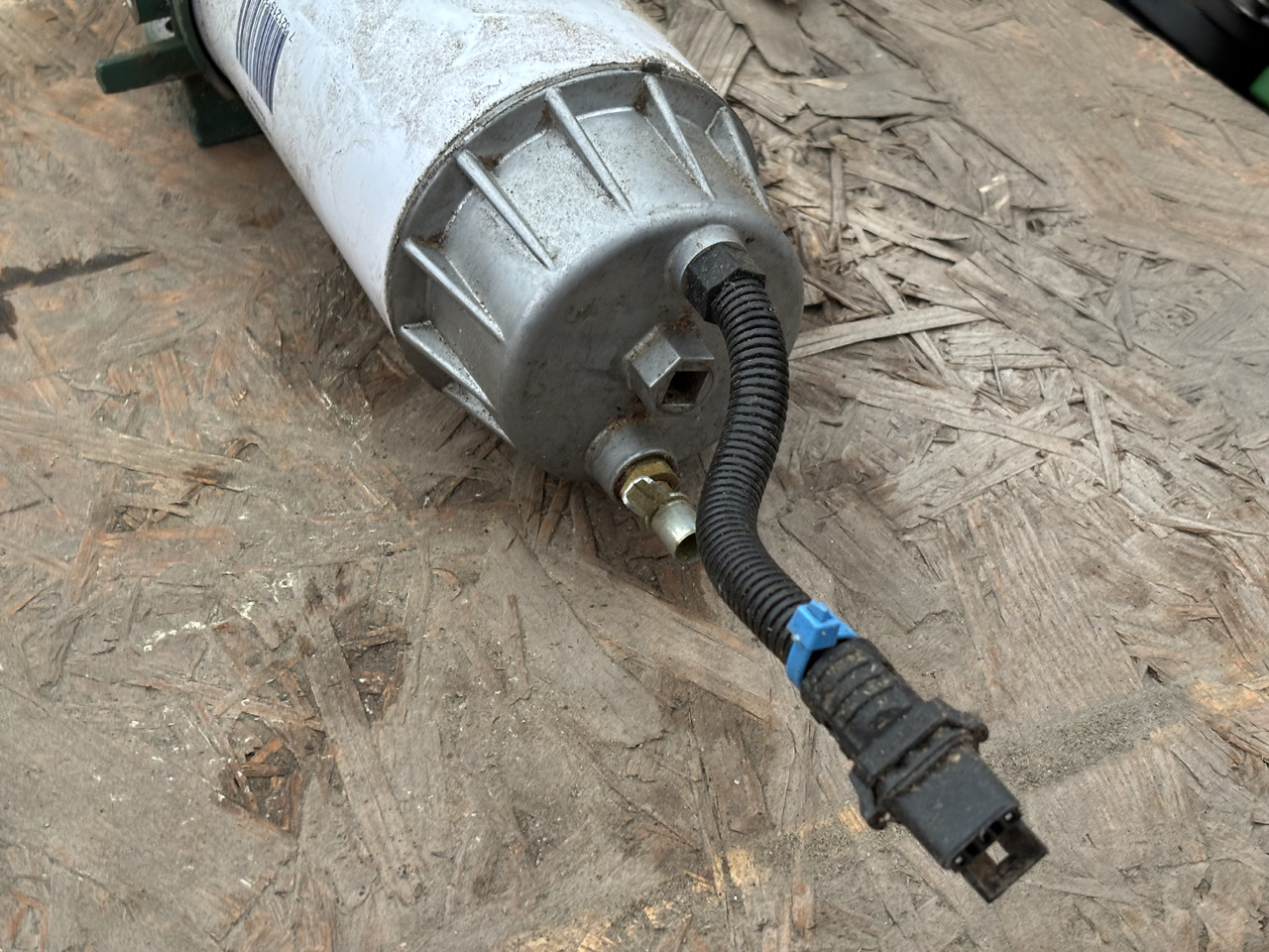 VOLVO Racor F01440 Filtr Paliwa z Separatorem - Filtro de combustível de Caminhão: foto 2 VOLVO Racor F01440 Filtr Paliwa z Separatorem - Filtro de combustível de Caminhão: foto 2