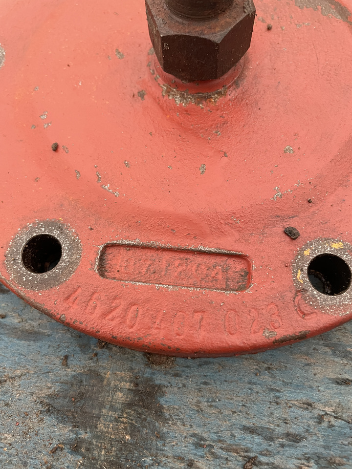 ZF 4PW45H1 Zettelmayer Volvo - skrzynia biegów - dekiel obudowa 4620407023 - Caixa de câmbio de Máquina agrícola: foto 1 ZF 4PW45H1 Zettelmayer Volvo - skrzynia biegów - dekiel obudowa 4620407023 - Caixa de câmbio de Máquina agrícola: foto 1