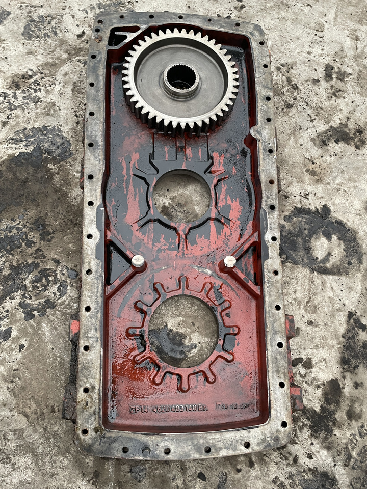 ZF 4PW45H1 Zettelmayer Volvo - skrzynia biegów - obudowa kół zębatych 4620403140 - Caixa de câmbio de Máquina agrícola: foto 1 ZF 4PW45H1 Zettelmayer Volvo - skrzynia biegów - obudowa kół zębatych 4620403140 - Caixa de câmbio de Máquina agrícola: foto 1