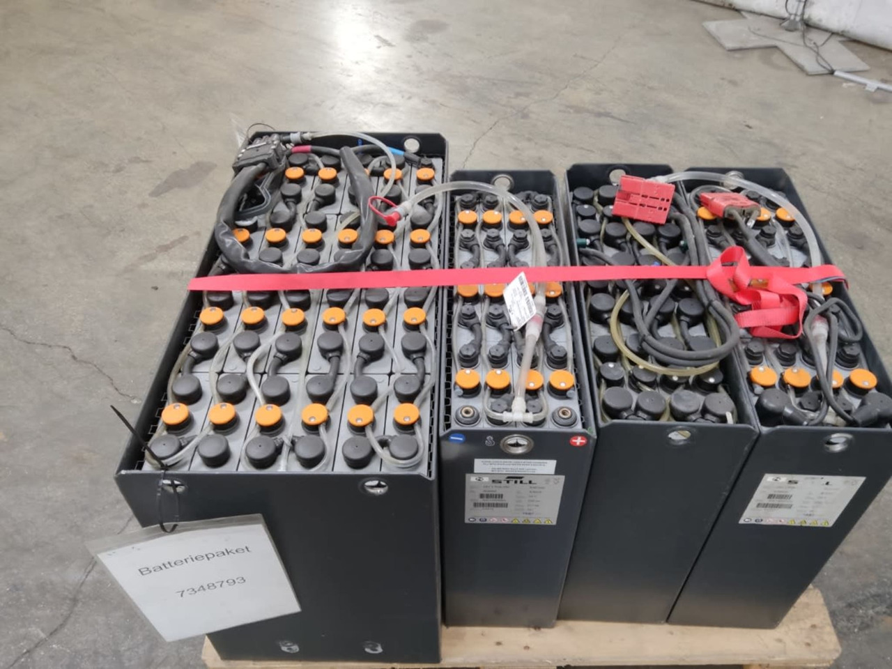 Battery Package - 4 Pcs. - Bateria automotiva de Equipamento de movimentação: foto 4 Battery Package - 4 Pcs. - Bateria automotiva de Equipamento de movimentação: foto 4