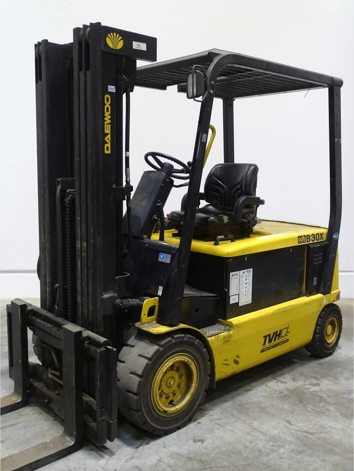 DAEWOO B30X - Empilhadeira elétrica: foto 1 DAEWOO B30X - Empilhadeira elétrica: foto 1