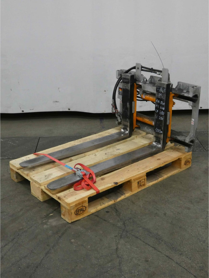 Durwen Fork positioner FEM 2 RZV25 - Equipamento de Equipamento de movimentação: foto 1 Durwen Fork positioner FEM 2 RZV25 - Equipamento de Equipamento de movimentação: foto 1