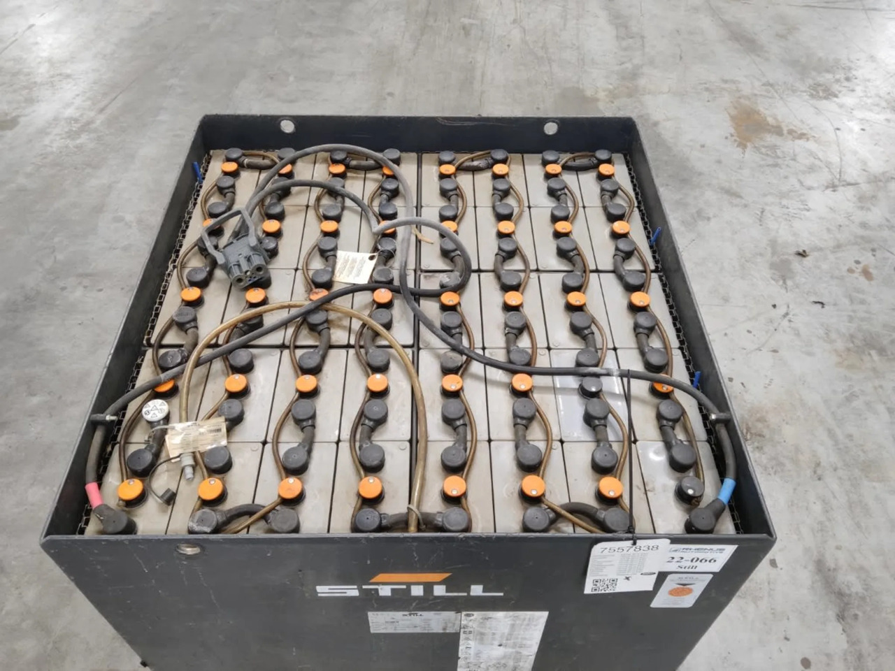 Hawker Battery 80V 840Ah - Bateria automotiva de Equipamento de movimentação: foto 4 Hawker Battery 80V 840Ah - Bateria automotiva de Equipamento de movimentação: foto 4
