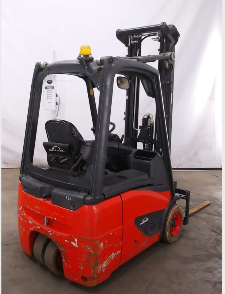 Linde E15 - Empilhadeira elétrica: foto 3 Linde E15 - Empilhadeira elétrica: foto 3