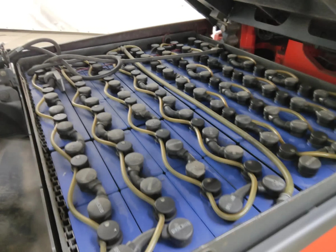 Linde E30L-01 - Empilhadeira elétrica: foto 4 Linde E30L-01 - Empilhadeira elétrica: foto 4