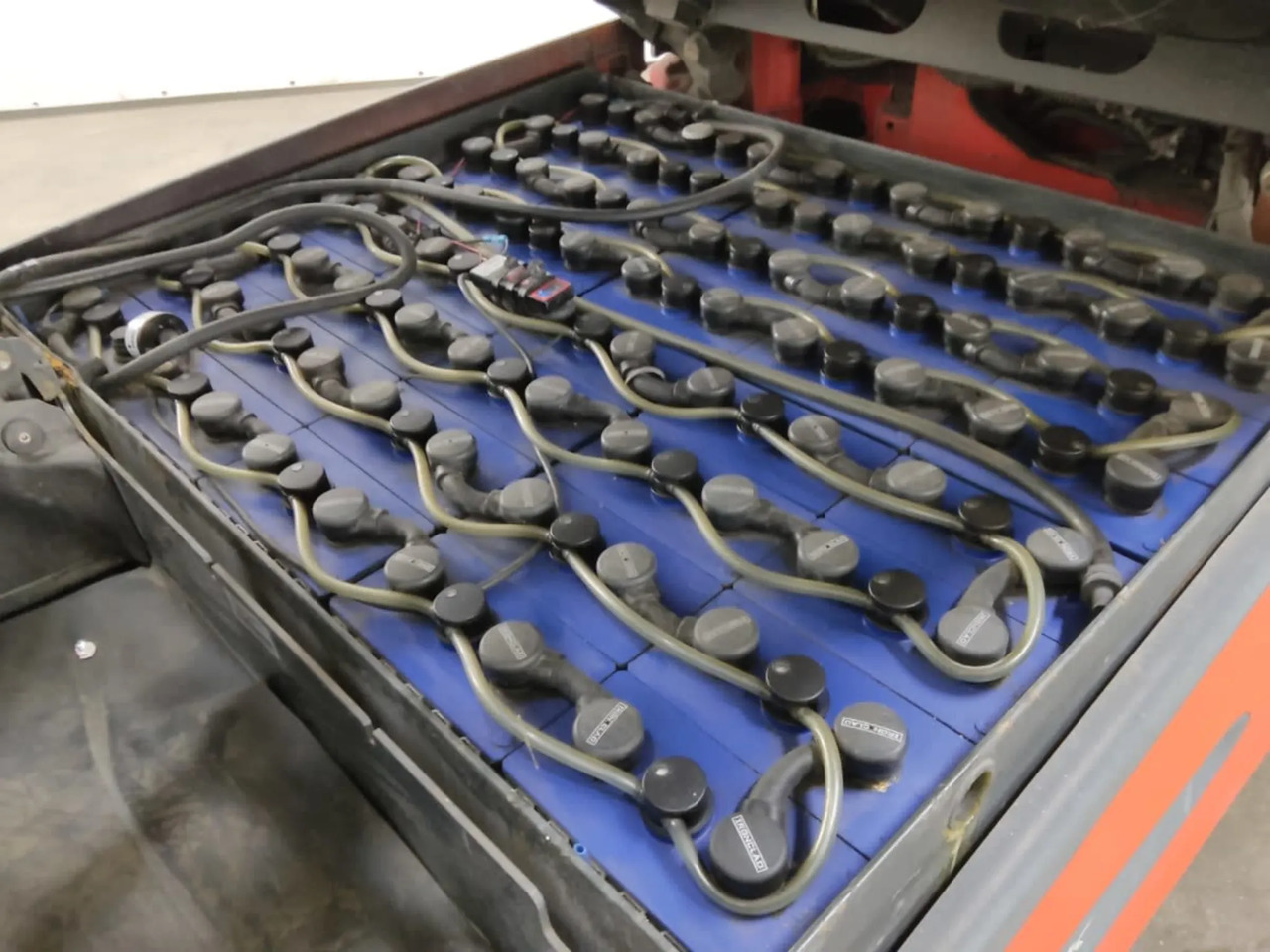 Linde E30L-01 - Empilhadeira elétrica: foto 4 Linde E30L-01 - Empilhadeira elétrica: foto 4