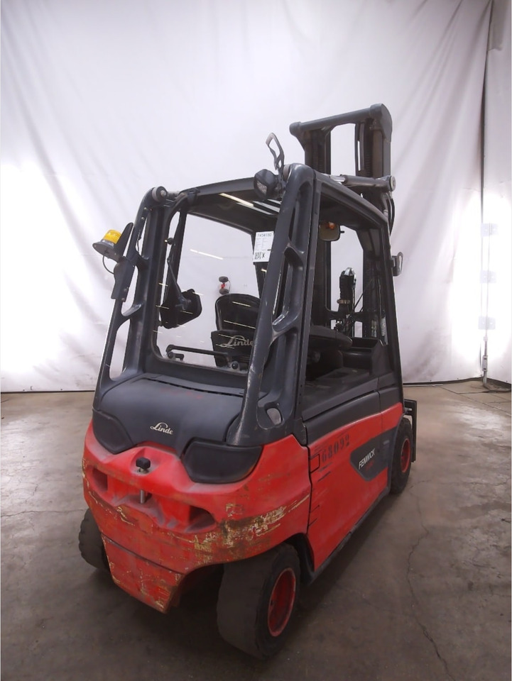 Linde E30L - Empilhadeira elétrica: foto 3 Linde E30L - Empilhadeira elétrica: foto 3